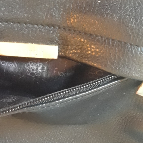 fiorelli black purse - Picture 4 of 5